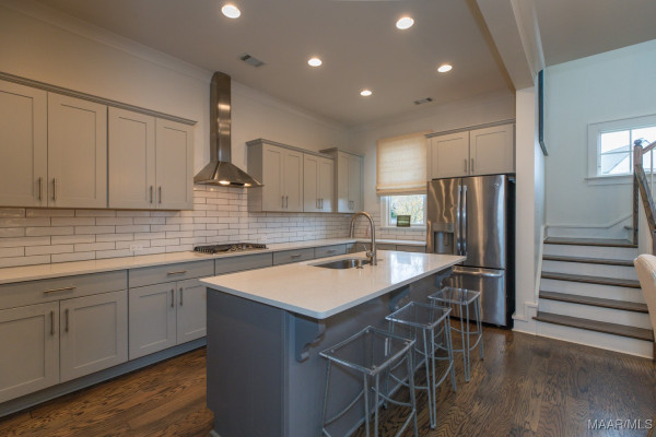 7930 Long Acre Street