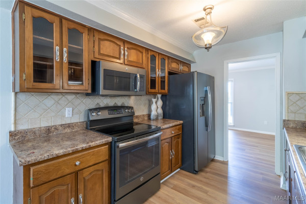 2633 OLD ORCHARD Lane