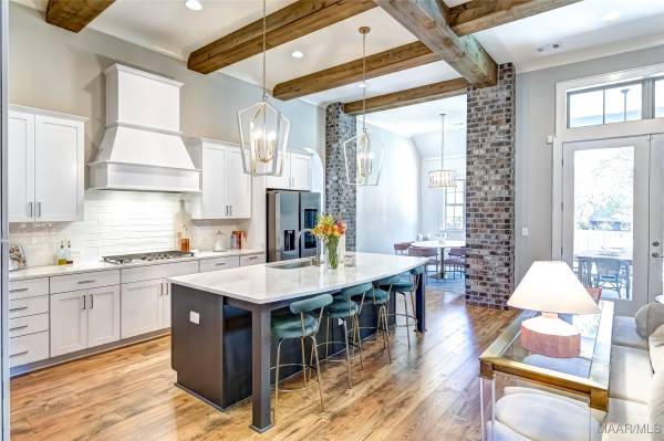 8930 Big Horn Trail