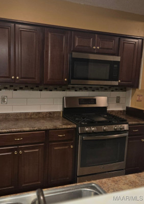 3313 Cross Creek Drive