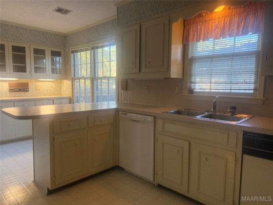 569 Chatsworth Drive