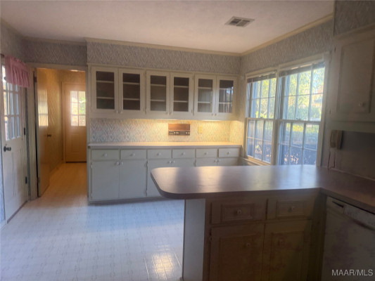 569 Chatsworth Drive