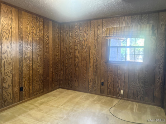 569 Chatsworth Drive