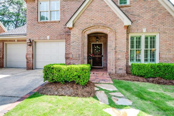 8132 Longneedle Place