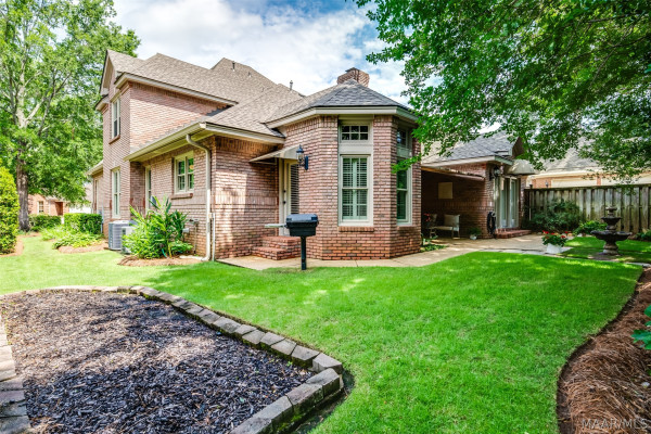 8132 Longneedle Place