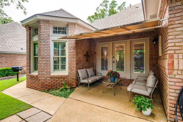 8132 Longneedle Place