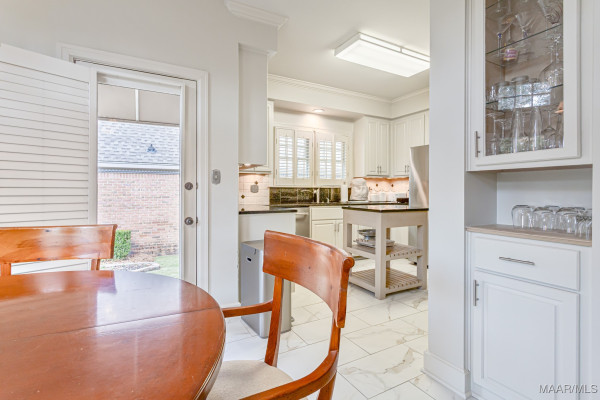 8132 Longneedle Place