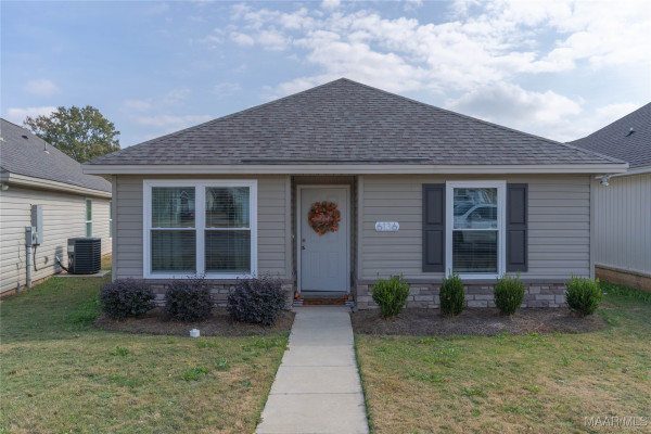 6136 Burbank Crossing Loop