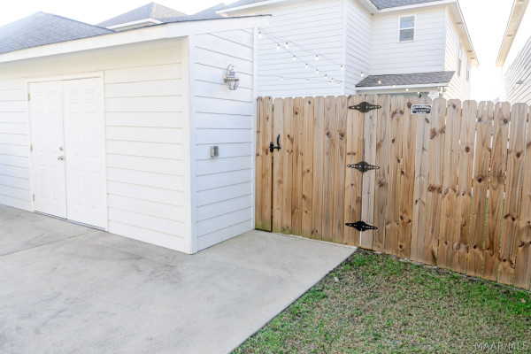 144 Avenue Of The Orchards .