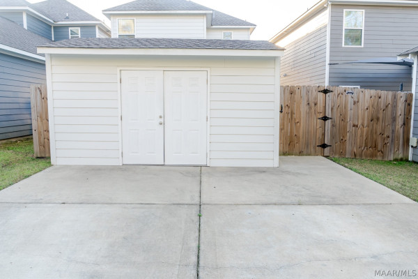 144 Avenue Of The Orchards .