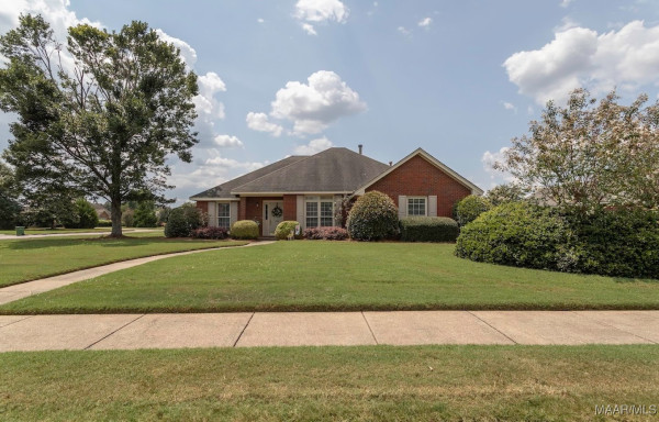 501 Red Oak Court