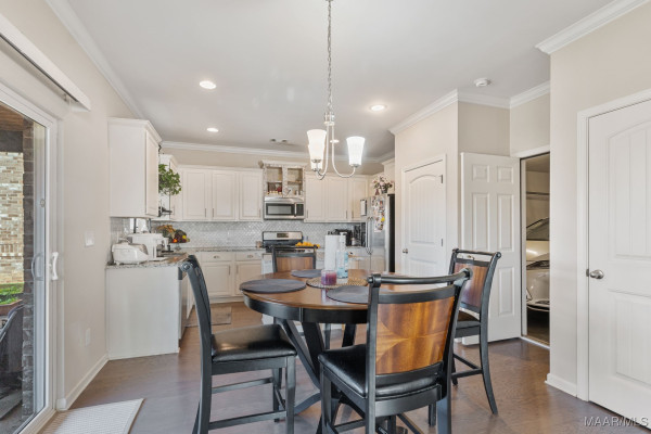 9307 Alpine Park Court