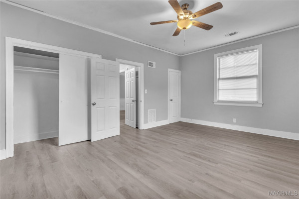 2035 Commodore Circle