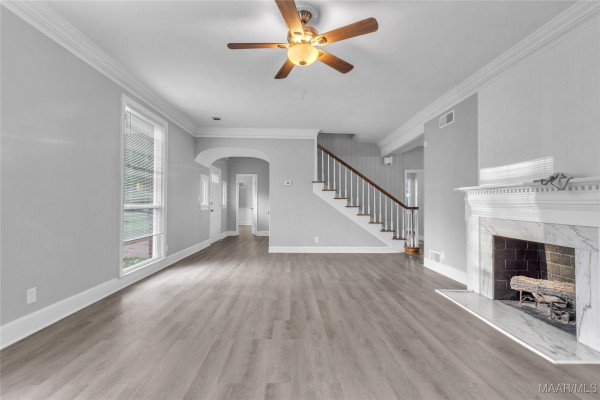 2035 Commodore Circle