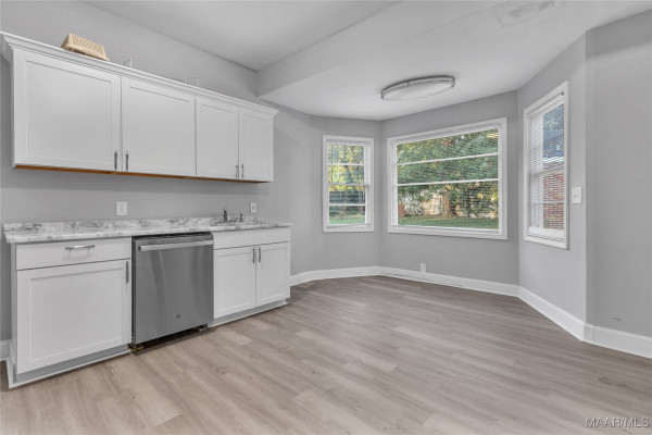 2035 Commodore Circle