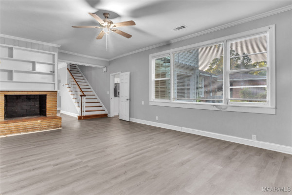 2035 Commodore Circle