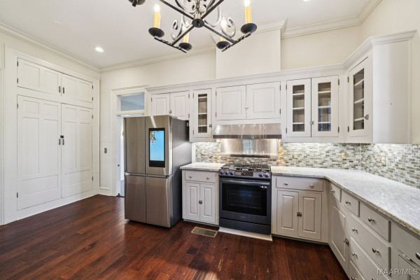 1311 Woodward Avenue