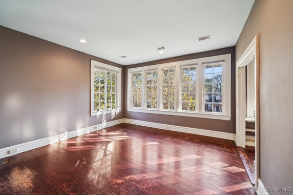 1311 Woodward Avenue