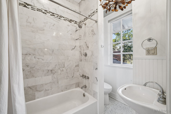 1311 Woodward Avenue