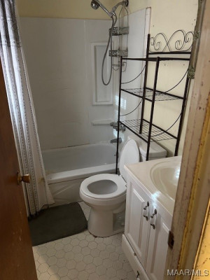 3906 Chatwood Street