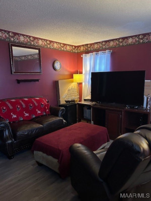 3906 Chatwood Street