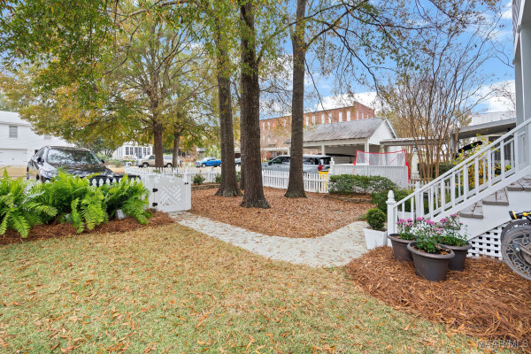 95 Chapel Hill Street