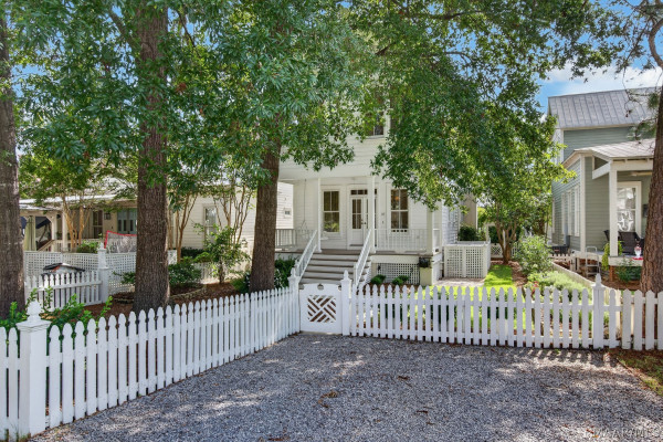 95 Chapel Hill Street