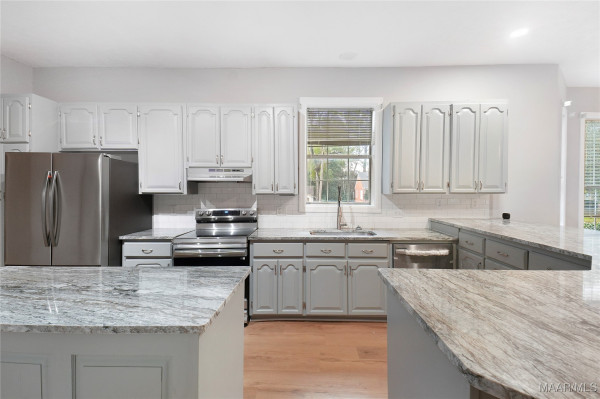 3394 Cloverdale Road