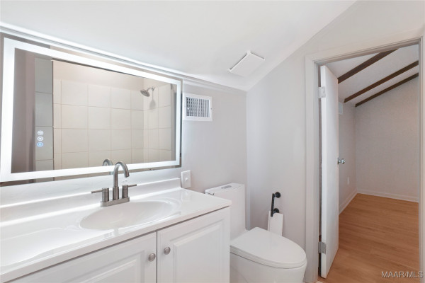 3394 Cloverdale Road