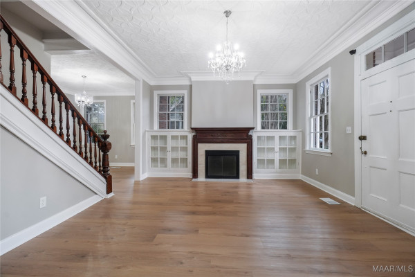 3394 Cloverdale Road