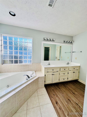 241 Lakeshore Drive