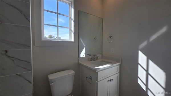 4517 Broadwick Street