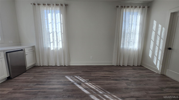 4517 Broadwick Street