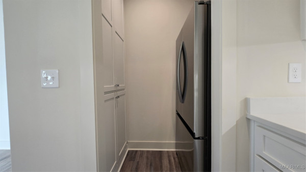 4517 Broadwick Street