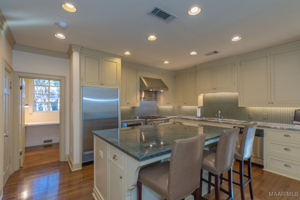 3317 Bankhead Avenue