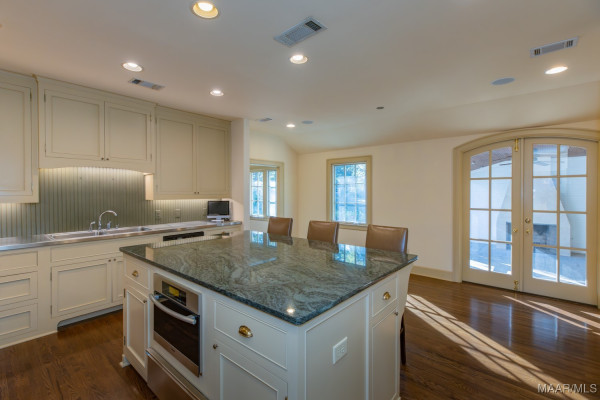 3317 Bankhead Avenue