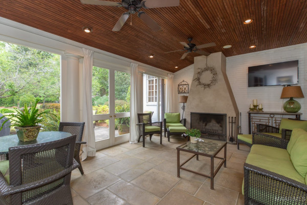 3317 Bankhead Avenue