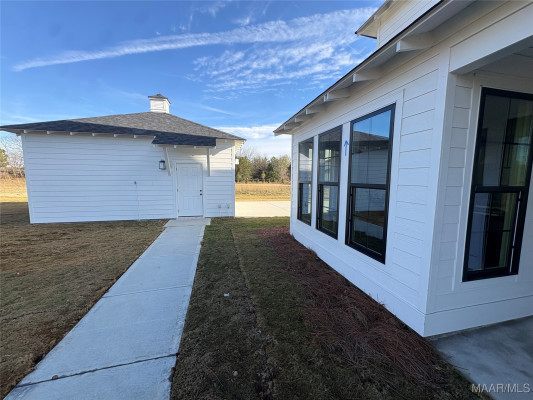 062 Blackberry Boulevard