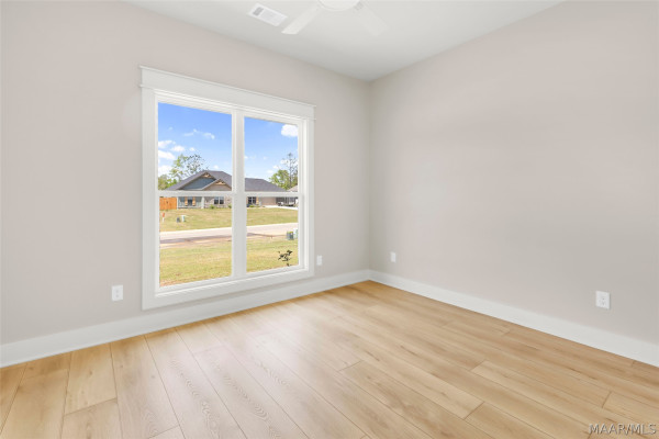 18 Lorie Lee Loop