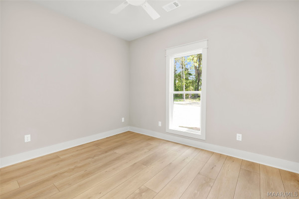 18 Lorie Lee Loop