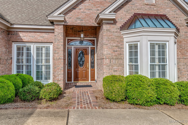 8189 Longneedle Place