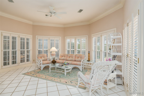 8189 Longneedle Place