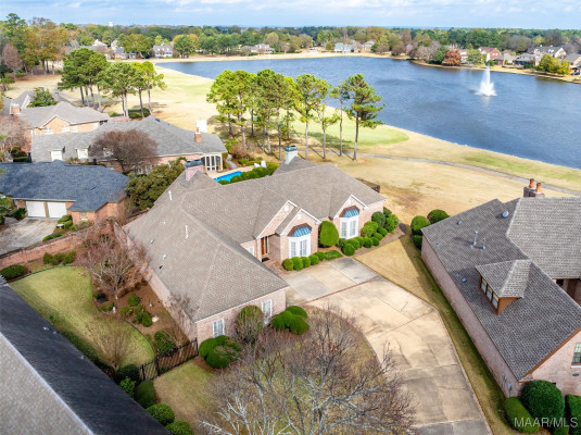 8189 Longneedle Place