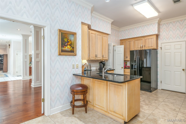 8189 Longneedle Place