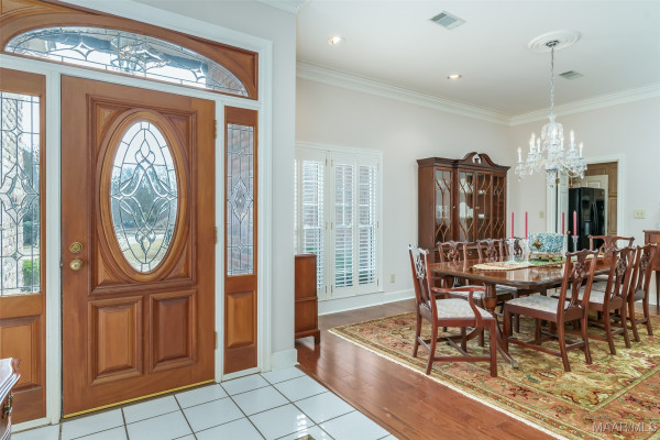 8189 Longneedle Place