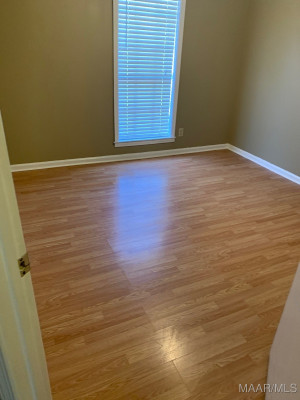 1049 COUNTRYSIDE Lane