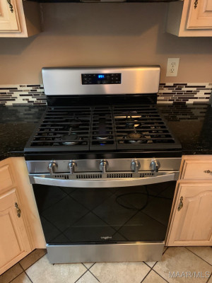 1049 COUNTRYSIDE Lane