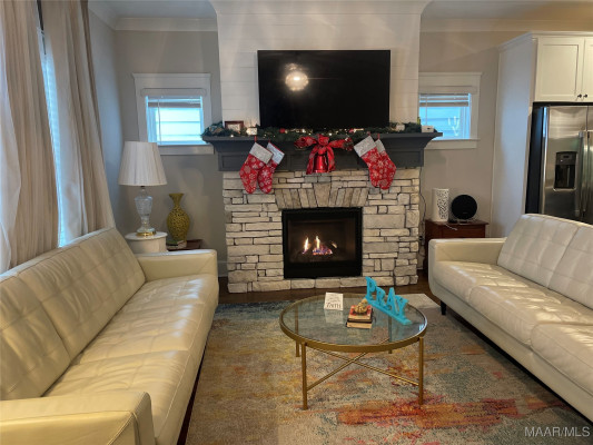 140 Avenue Of The Orchards Avenue