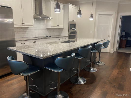 140 Avenue Of The Orchards Avenue