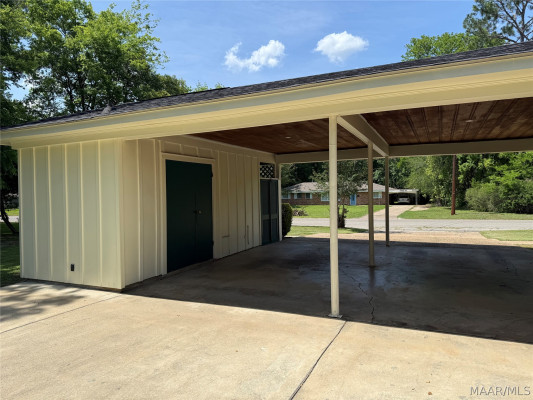 2702 Hermitage Drive